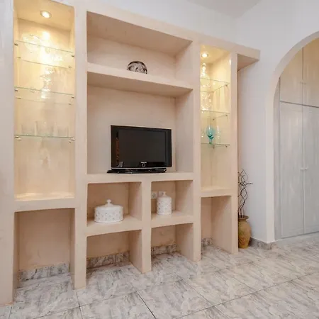Modern Cycladic