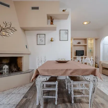 Modern Cycladic Holiday home *
